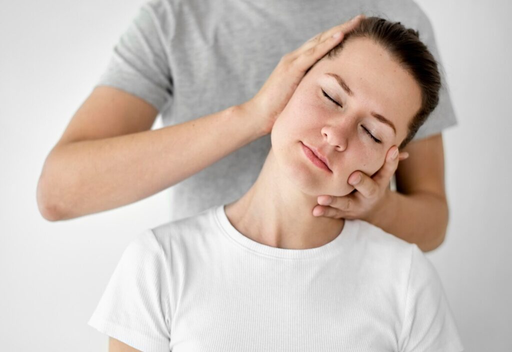Pinched Nerve in the Neck: Symptoms and Relief Strategies